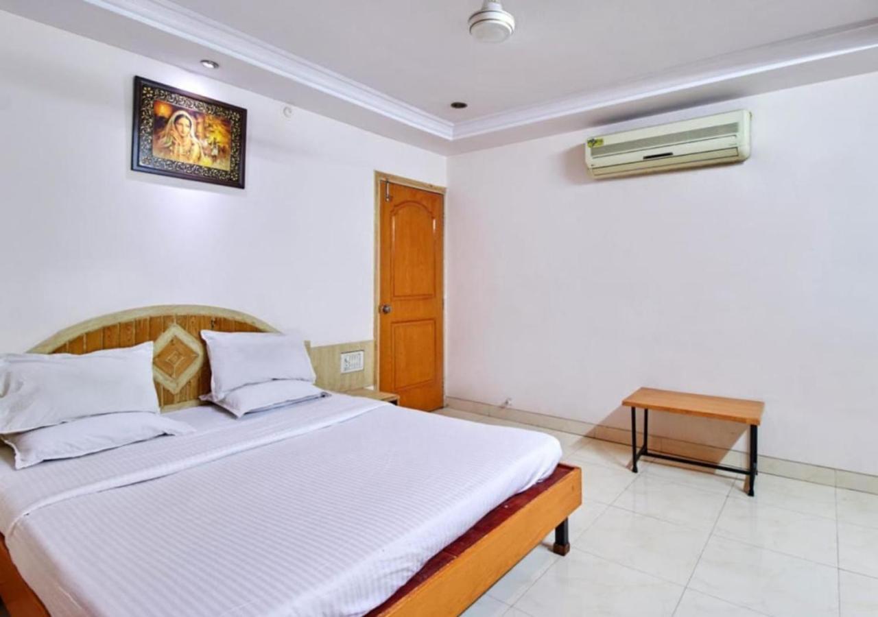 Hotel Wayfare Shirdi Exterior foto