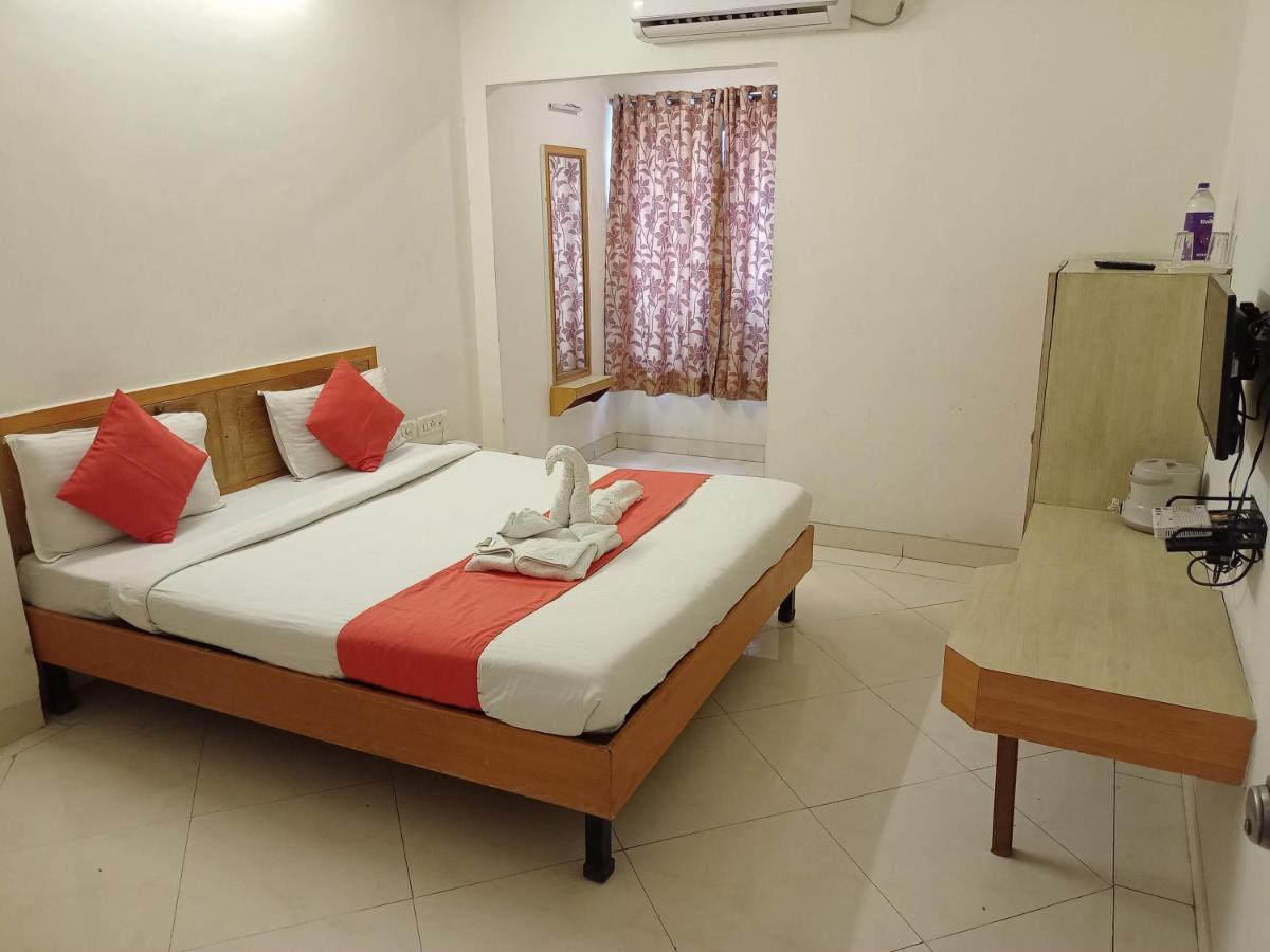 Hotel Wayfare Shirdi Exterior foto